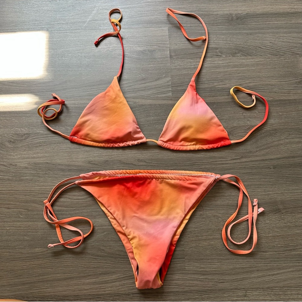triangle bikini - Picture 2 of 3